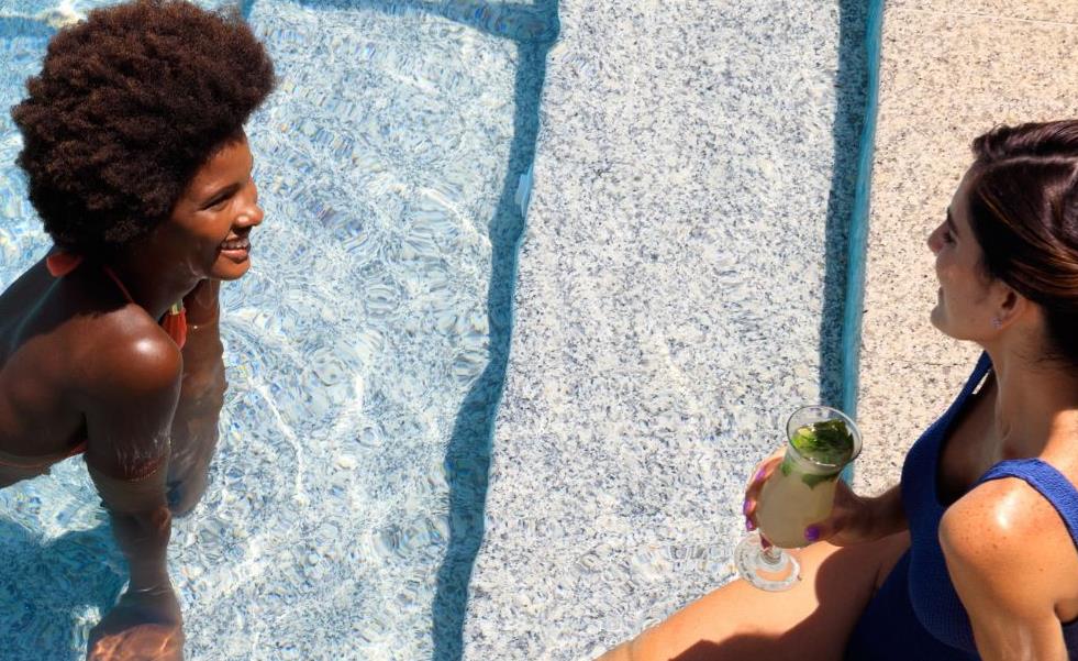 People in the pool