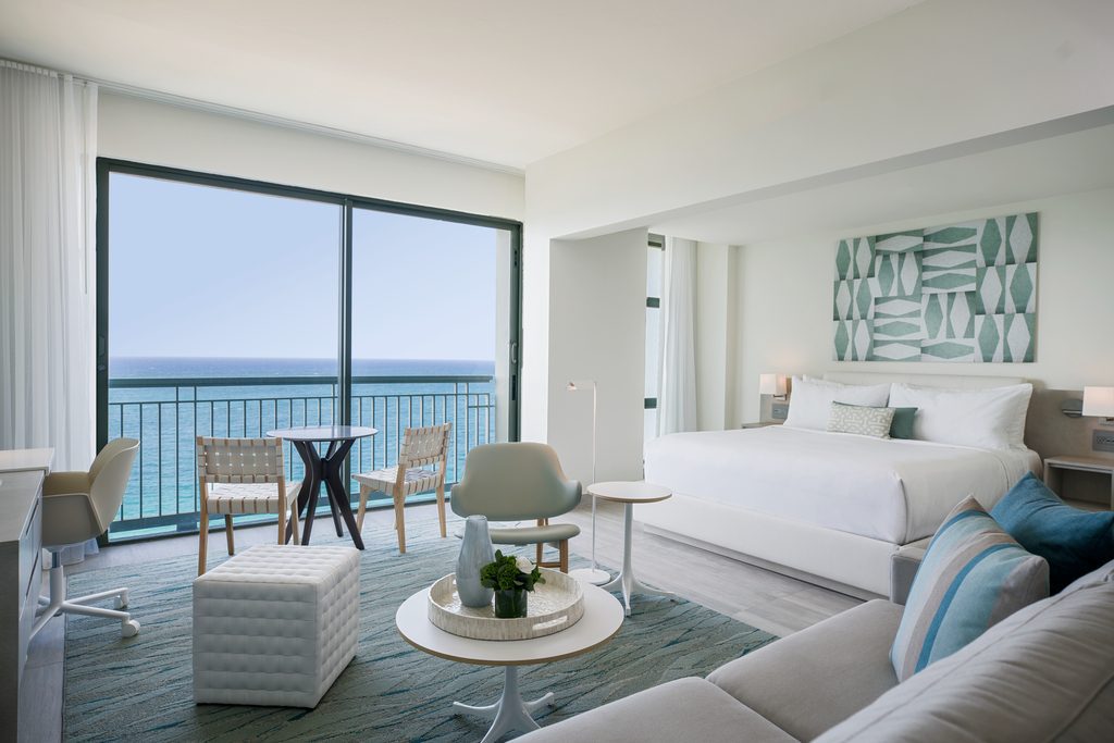 Junior suite with ocean view